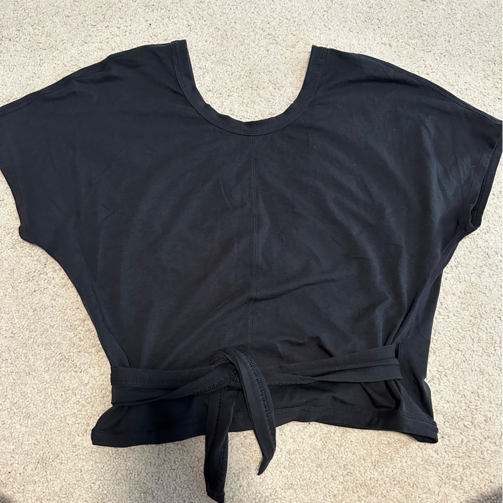 Lululemon wrap around open back short sleeve